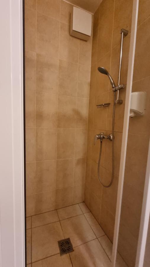 Relax Wellness Apartman Hajduszoboszloアパートメント エクステリア 写真